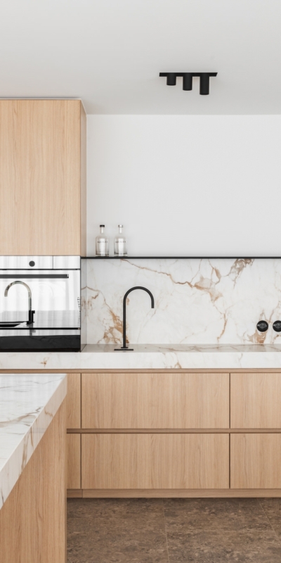 Stopcontacten in spantwand (Rond.io) | Villa Lendelede